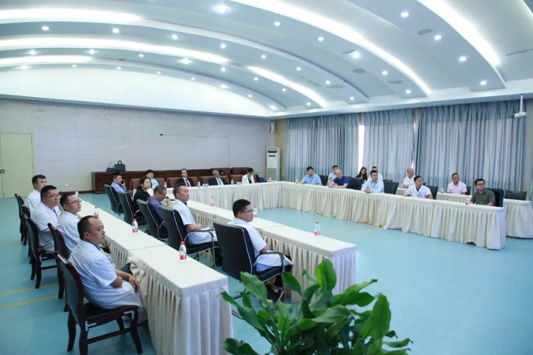 一带一路学术交流新篇章:我院常立高教授、孙剑鸿教授、陈毅医生受邀参加国际尿石症联盟IAU会议!(图6) 一带一路学术交流新篇章:我院常立高教授、孙剑鸿教授、陈毅医生受邀参加国际尿石症联盟IAU会议!(图6)