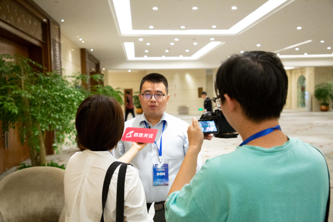 一带一路学术交流新篇章:我院常立高教授、孙剑鸿教授、陈毅医生受邀参加国际尿石症联盟IAU会议!(图8) 一带一路学术交流新篇章:我院常立高教授、孙剑鸿教授、陈毅医生受邀参加国际尿石症联盟IAU会议!(图8)