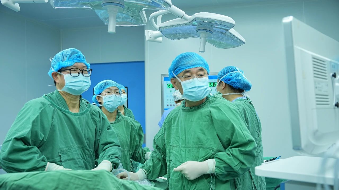 【四川保胆医院】顶尖保胆大咖蓉城学术论剑 共绘“隐形”保胆取石术新图景(图10)