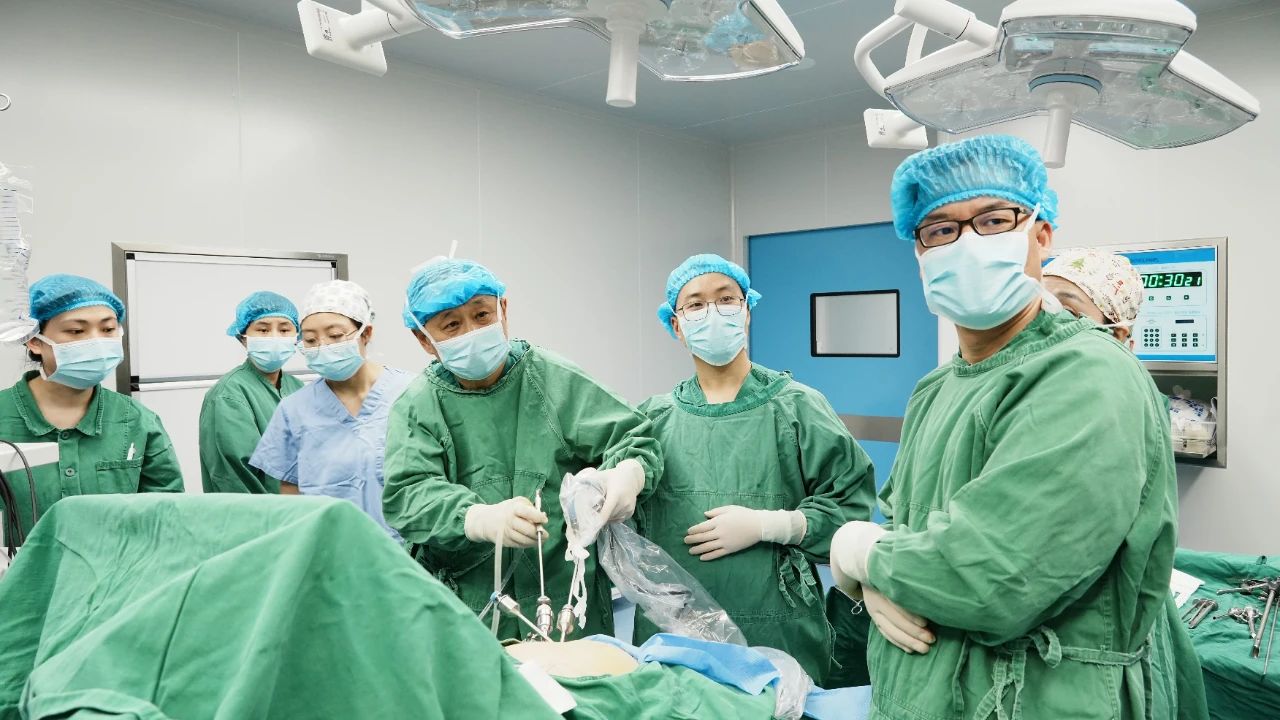 【四川保胆医院】顶尖保胆大咖蓉城学术论剑 共绘“隐形”保胆取石术新图景(图11)