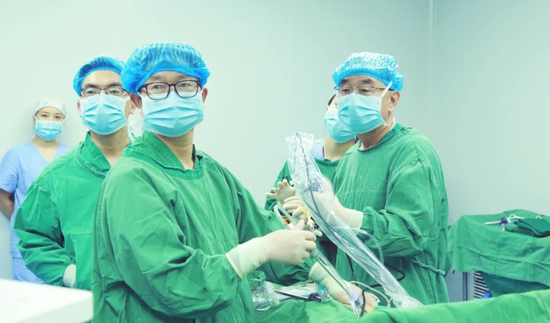 全国权威保胆专家齐聚四川结石病医院 共探“中国医师协会内镜保胆培训基地”高质量发展路径(图12) 全国权威保胆专家齐聚四川结石病医院 共探“中国医师协会内镜保胆培训基地”高质量发展路径(图12)