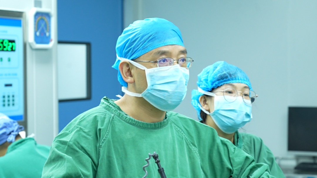 四川结石病医院经脐保胆技术获国家级认可,国庆中秋接诊不打烊(图2) 四川结石病医院经脐保胆技术获国家级认可,国庆中秋接诊不打烊(图2)