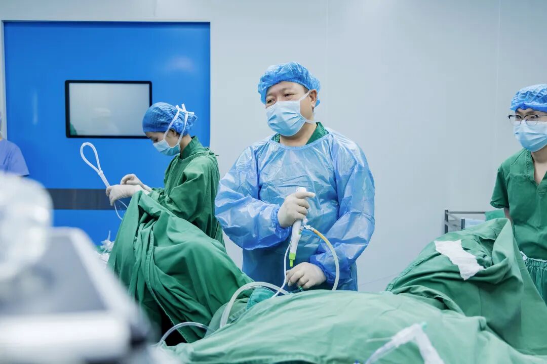 24岁女子双肾功能受损！原因竟是她将这个忘在了身体里……【四川结石病医院】(图3)